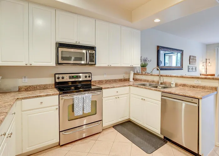 1 Mi To Golf: Lake-view W/ Pool In Chandler! Chandler