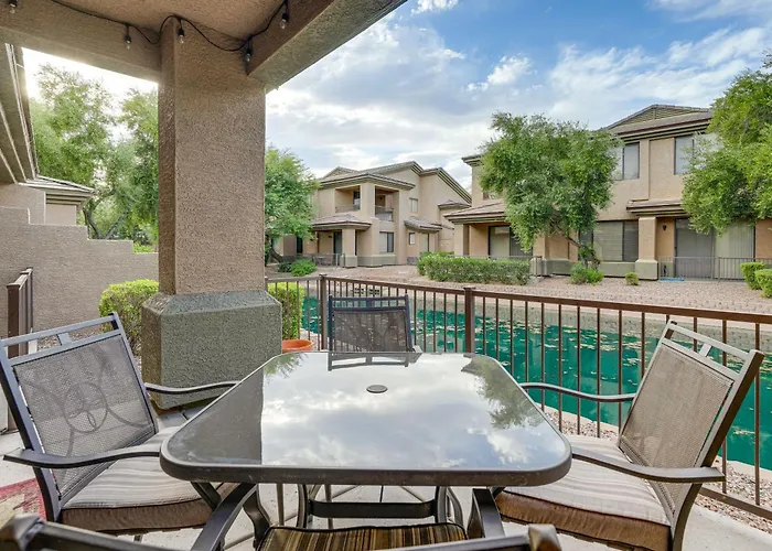 1 Mi To Golf: Lake-view W/ Pool In Chandler! Chandler