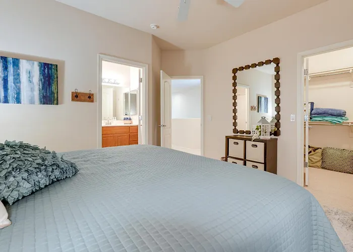 1 Mi To Golf: Lake-view W/ Pool In Chandler! Chandler